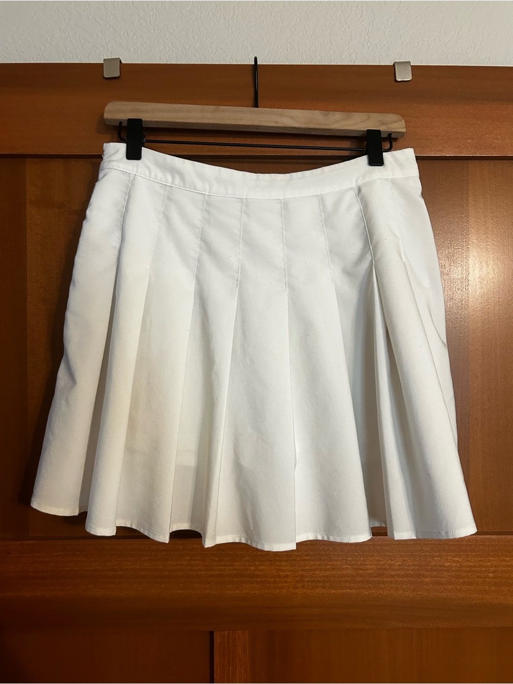 HALARA White Circle Skirt - Flared A-Line Tennis Style